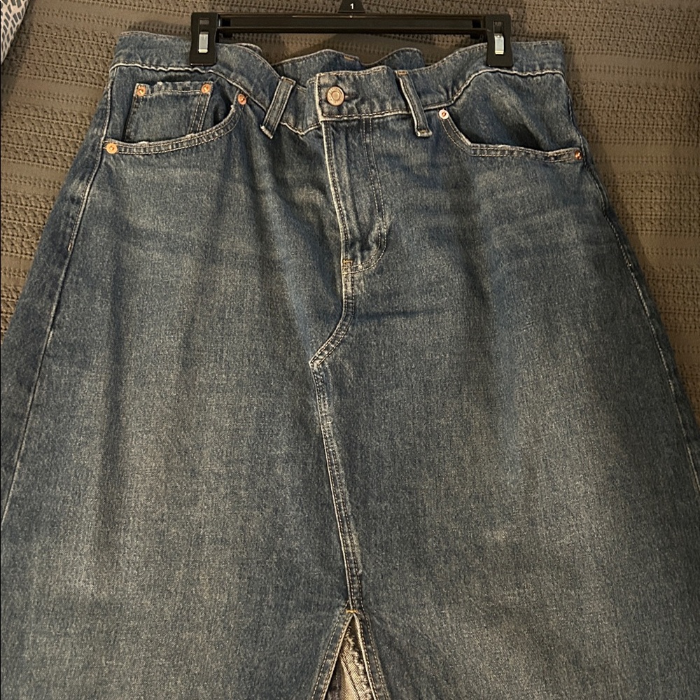 GAP Classic Blue Denim 5 pocket maxi split skirt - Sz 34/18